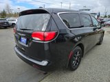 Used 2022 Chrysler Voyager LX image 5