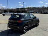 Used 2024 Hyundai Venue SEL image 5