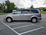 Used 2014 Chrysler Town & Country Touring image 5