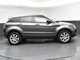 Used 2019 Land Rover Range Rover Evoque SE Premium image 4