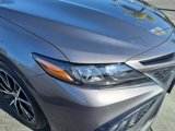 Used 2023 Toyota Camry SE image 2