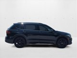 Used 2022 Volkswagen Tiguan SE R-Line image 4