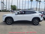 Used 2025 Chevrolet Trax LT image 2