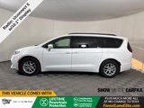 Used 2022 Chrysler Pacifica Touring-L image 4