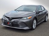 Used 2018 Toyota Camry XLE image 3