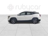 Used 2024 GMC Terrain SLT image 2