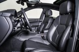 Certified 2024 Porsche Macan image 5