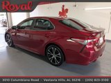 Used 2018 Toyota Camry SE image 2