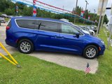 Used 2021 Chrysler Pacifica Touring w/ Cold Weather Group image 2