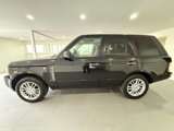 Used 2011 Land Rover Range Rover HSE image 2