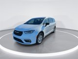 New 2025 Chrysler Pacifica Select image 4