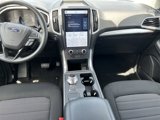Used 2021 Ford Edge SE image 5