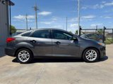 Used 2017 Ford Focus SE image 2