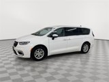 Used 2023 Chrysler Pacifica Touring-L image 5