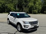 Used 2017 Ford Explorer XLT w/ Equipment Group 202A image 3
