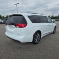 Used 2019 Chrysler Pacifica Limited w/ Tire & Wheel Group image 4