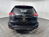 Used 2018 Nissan Rogue SV image 4
