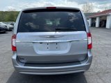 Used 2016 Chrysler Town & Country Touring image 6