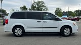 Used 2016 Dodge Grand Caravan SE image 4