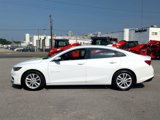 Used 2018 Chevrolet Malibu Hybrid w/ Driver Confidence Package image 2
