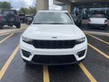 New 2025 Jeep Grand Cherokee Altitude image 2