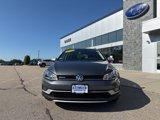 Used 2017 Volkswagen Golf Alltrack SE image 2