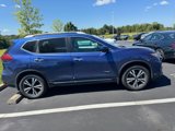 Used 2017 Nissan Rogue SL w/ SL HEV Premium Package image 2