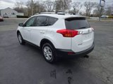 Used 2015 Toyota RAV4 LE w/ Four Season Floor Mat Package image 4