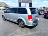 Used 2018 Dodge Grand Caravan SXT w/ Driver Convenience Group image 3