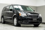 Used 2015 Chrysler Town & Country Touring image 4