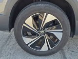 Used 2024 Volkswagen Taos SE image 3