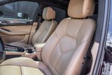 Certified 2023 Porsche Macan image 5