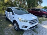 Used 2017 Ford Escape SE w/ Equipment Group 201A image 3