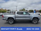Used 2017 Toyota Tacoma TRD Sport w/ Tow Package image 4