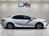 Used 2022 Toyota Camry LE image 4