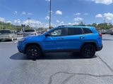 Used 2017 Jeep Cherokee Sport w/ Cold Weather Group image 3