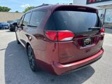 Used 2019 Chrysler Pacifica Limited w/ S Appearance Package image 4