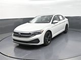 Used 2024 Volkswagen Jetta SE w/ Panoramic Sunroof Package image 3