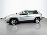 Used 2017 Jeep Cherokee Limited w/ Luxury Group image 4