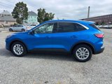 Used 2020 Ford Escape SE image 2
