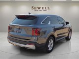Used 2025 Kia Sorento LX image 4
