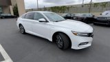 Used 2020 Honda Accord Touring image 2