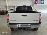 Used 2012 Toyota Tacoma w/ SR5 Package image 3