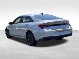 Used 2023 Hyundai Elantra SEL image 4