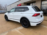 Used 2022 Volkswagen Tiguan SE R-Line image 3