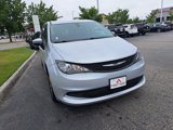 Used 2022 Chrysler Voyager LX image 4