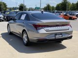 Used 2022 Hyundai Elantra SE image 5