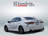 Used 2021 Toyota Camry SE w/ Carpet Mat Package (TMS) image 3