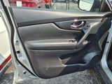 Used 2017 Nissan Rogue S w/ S Appearance Package image 4