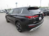 Used 2024 Mitsubishi Outlander SE image 4